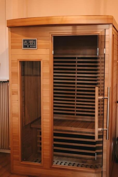 Ultimate Comfort ! Jacuzzi & Sauna. Безансон Екстер'єр фото